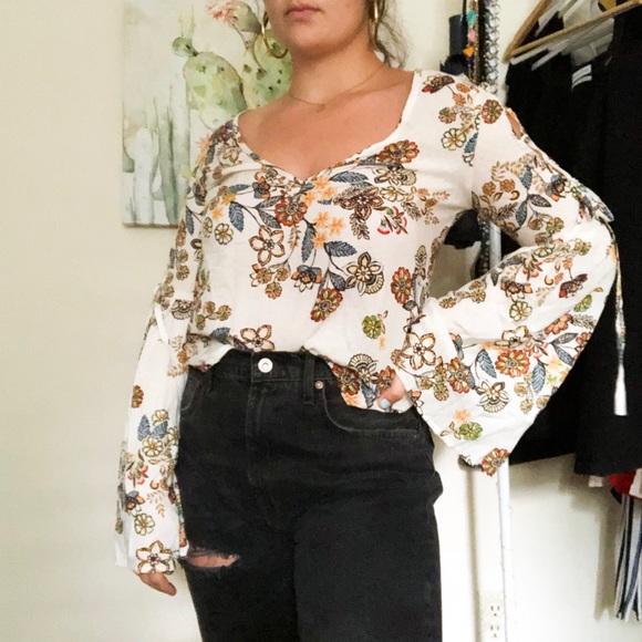 Cream floral blouse - Picture 1 of 4